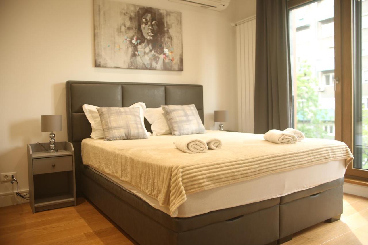Natalie'S Condo Belgrado Buitenkant foto